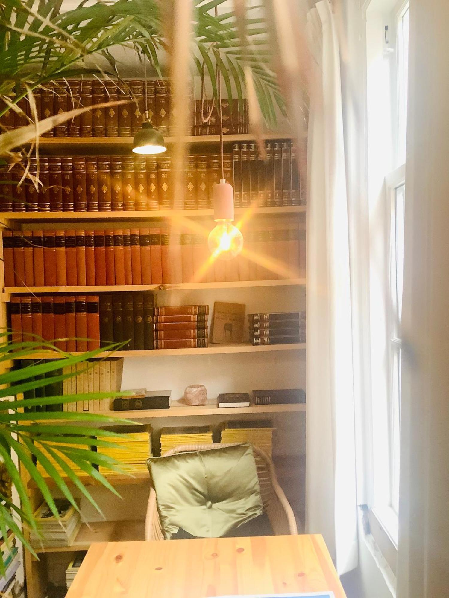 Bookstor Hotel Гаага Екстер'єр фото